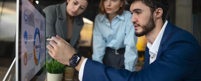 choose-the-right-outsourcing-model